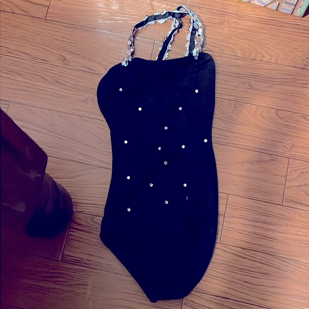 Cutest little rhinestone leotard & white feather & silver star head piece ever
